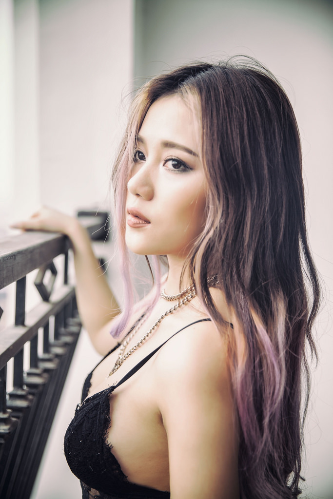 小向美奈子在线